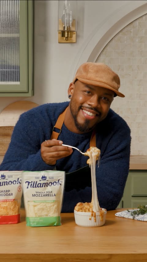 Instagram post by @brandongouveia for Tillamook. Caption reads: [...] onion mac, powered by full flavor @tillamook....