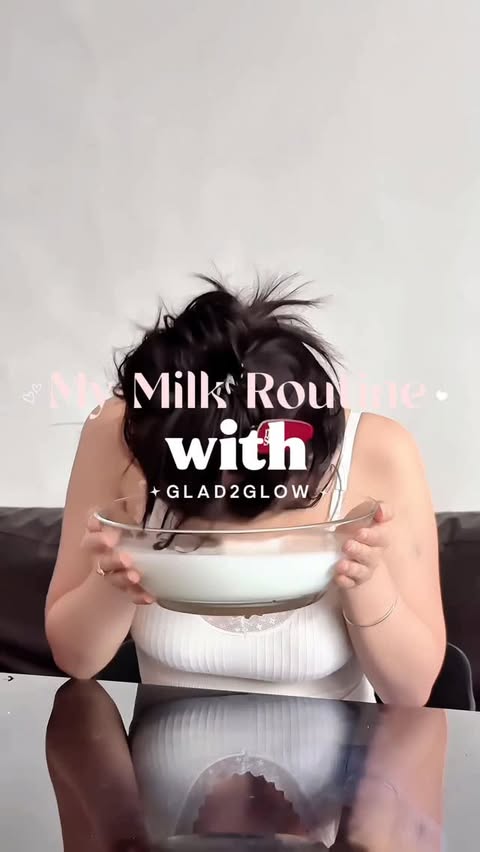 Instagram post by @memewchalita for Glad2Glow Thai. Caption reads: Feeling milk🥛 #Glad2Glow #G2GMilkSet....