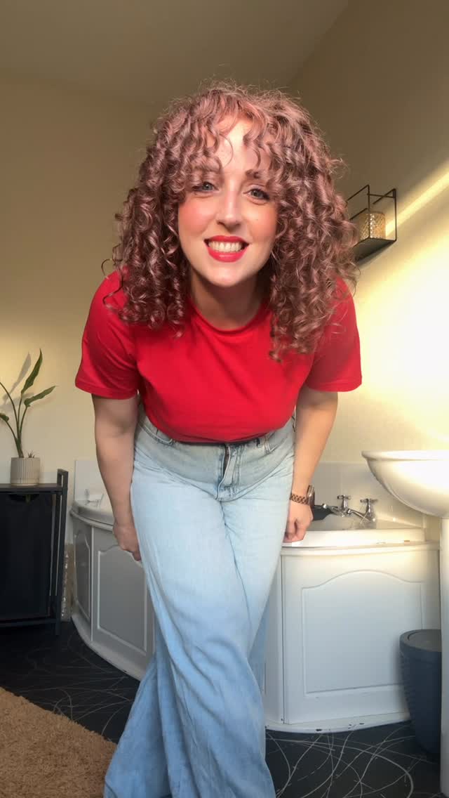 Instagram post by @marisascurls for CURLSMITH. Caption reads: I’m not usually a dance or transitions type....