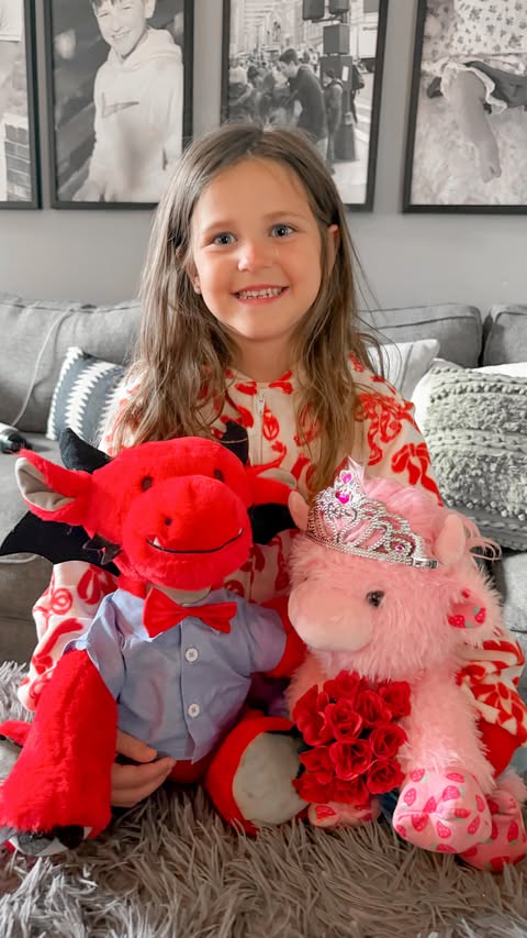 Instagram post by @jacksonsandjesus for Build-A-Bear. Caption reads: [...] big loves, and everyone in between.....