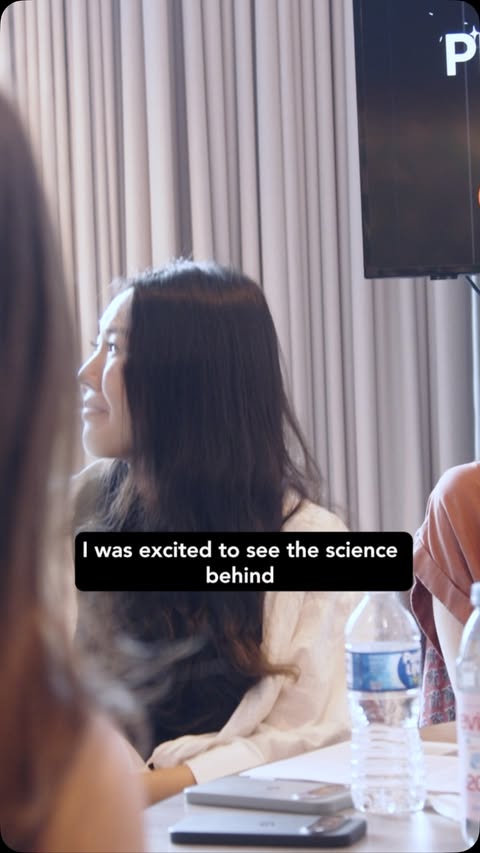 Instagram post by @gabrielajaquezz for Fitbit. Caption reads: [...] the Google Players Lab and see how the....