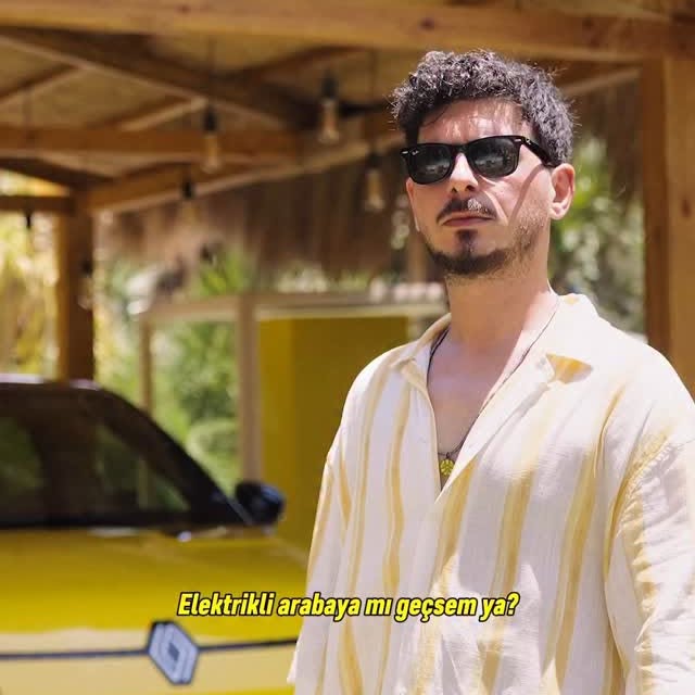 Instagram post by @tacettinkatip for Renault. Caption reads: Elektrik almadan elektrikli almam diyorsan....