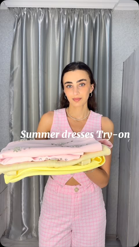 Instagram post by @ketipaa for Bella Barnett. Caption reads: Find your summer dress on @bellabarnett.official....