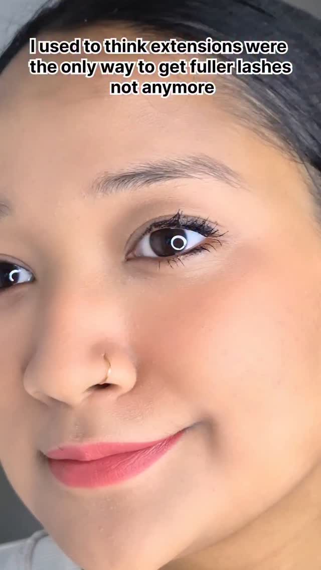 Instagram post by @pr_003_ for Lotus Herbals. Caption reads: #freegift 
2-in-1 Hybrid: Volumizing mascara +....