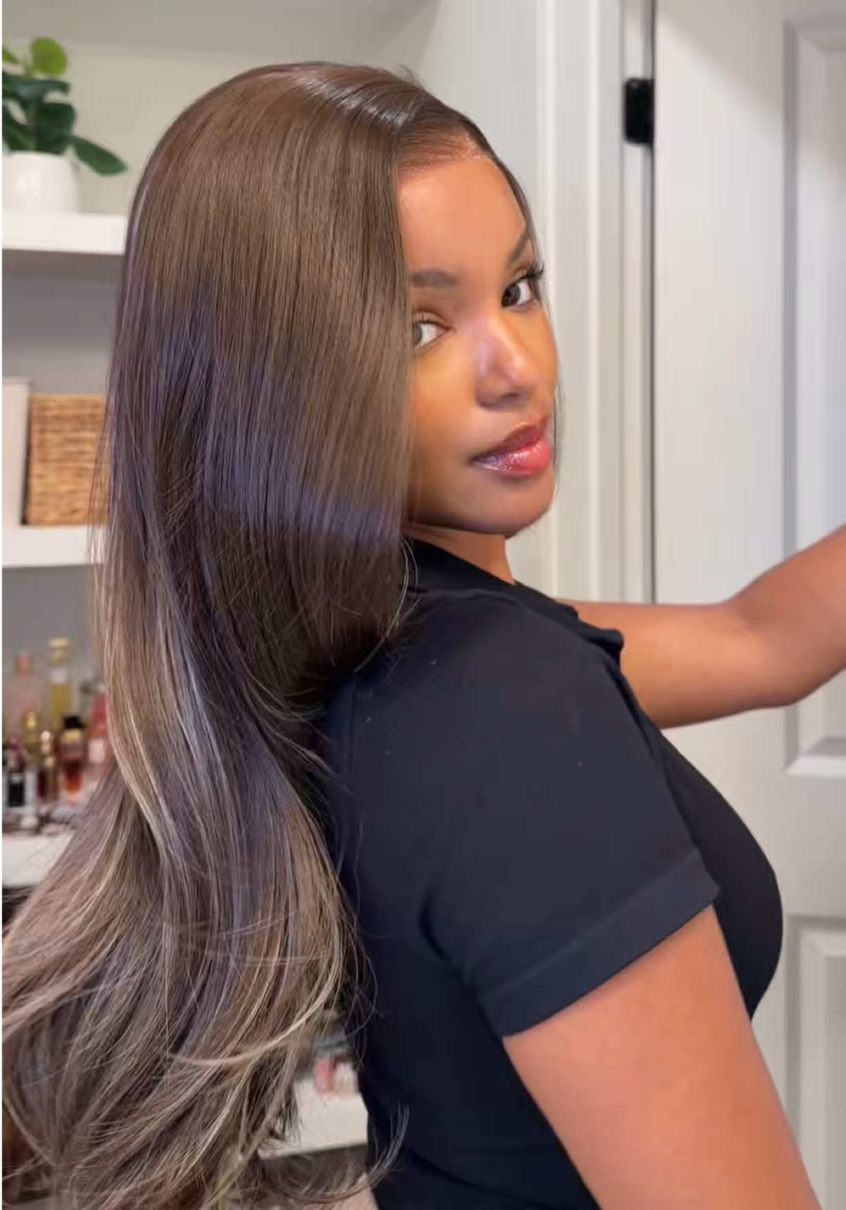 TikTok post by @lyricslove for UA Hair. Caption reads: The pop of color?! In love @UA HAIR #uahair....