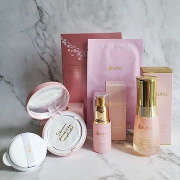 Instagram post by @myfarrahdise for Dewha Skin. Caption reads: [Promo Inclusive] 
I'd like that "𝙎𝙠𝙞𝙣𝙘𝙖𝙧𝙚....