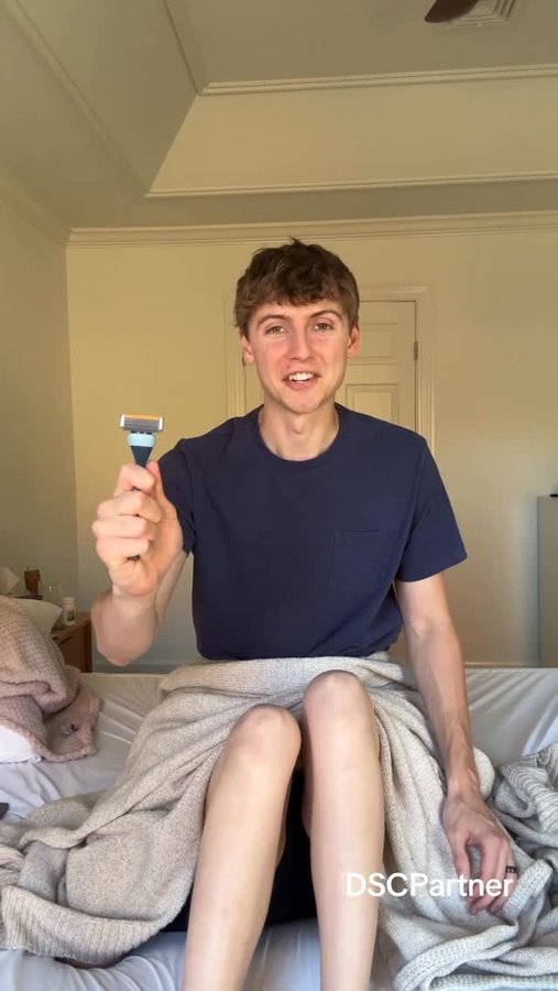 Instagram post by @alexquist_ for Dollar Shave Club. Caption reads: My legs have never felt so smooth! #ad....