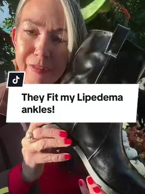 TikTok post by @aestheticaleestyles for Steve Madden. Caption reads: @stevemadden thank you for these stylish, [...].