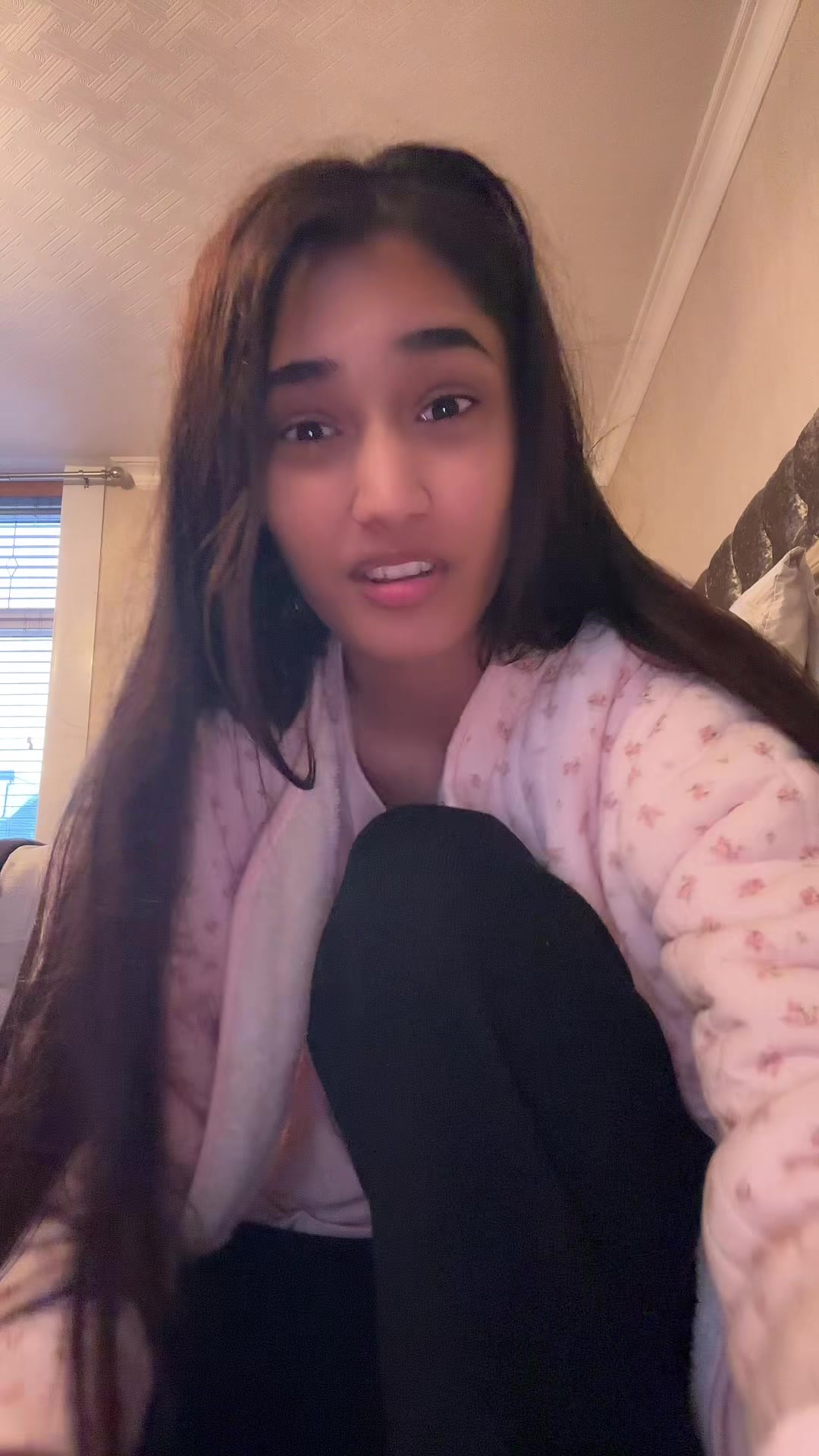 TikTok post by @hannahshahzadd_ for ISOCLEAN. Caption reads: not a better feeling fr😩 @ISOCLEAN 💕 #makeup....