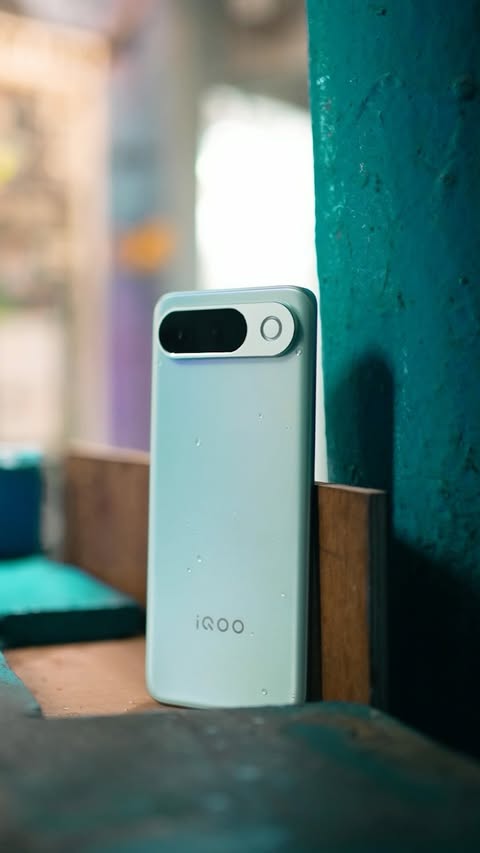 Instagram post by @tech_quirk for iQOO. Caption reads: Power Meets Style ⚡ iQOO Z11 — serious....