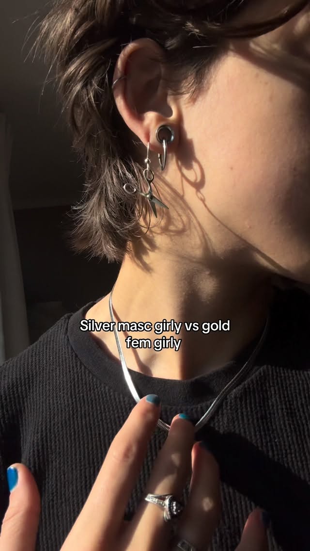 Instagram post by @sierra_locklear01 for EVRY JEWELS. Caption reads: Check out @evryjewels and use my code ‘SIERRA3876’....