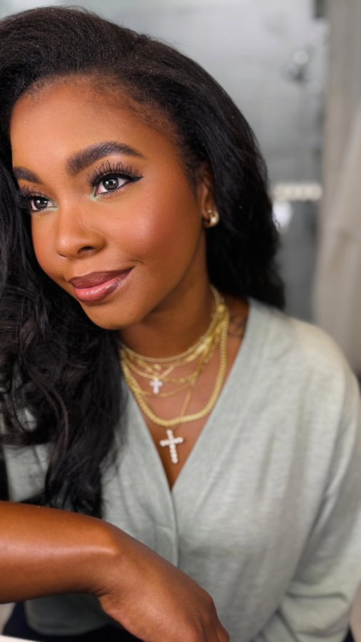 Instagram post by @aliciabgettys for Eylure. Caption reads: #ad pre glue lashes was enough for me to stock up....