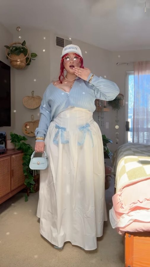 Instagram post by @allicaitlin for Forever21. Caption reads: [...] forget to put on a cute fit ✨💅🏻💕....