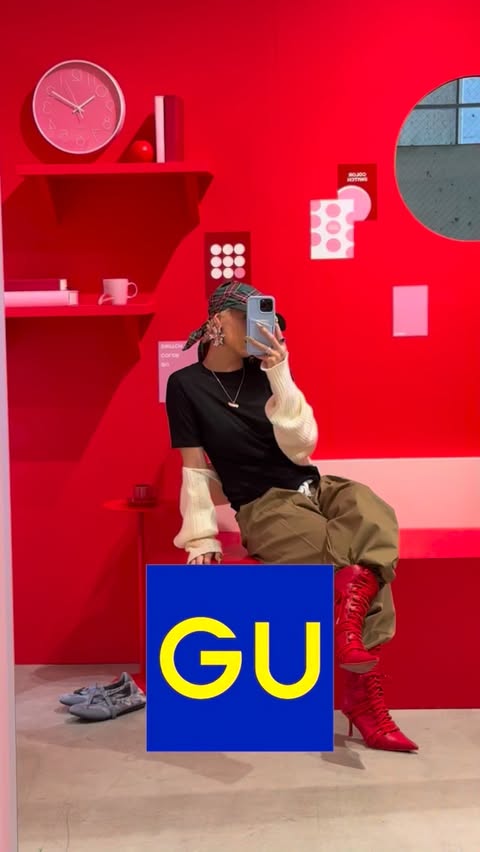Instagram post by @minami0ikawa for GU. Caption reads: GU COLOR SWITCH 🟢🔴🟡🔵⚪️​ @gu_for_all_ Thank....