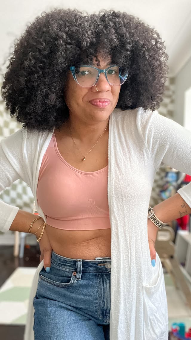 Instagram post by @thatcurlyhairmom for Shapermint. Caption reads: [...] me up for the of the new @shapermint....