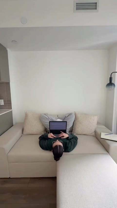 Instagram post by @itslittlemich for Magic Mind. Caption reads: [...] Michelle? Who is she???

Right now....