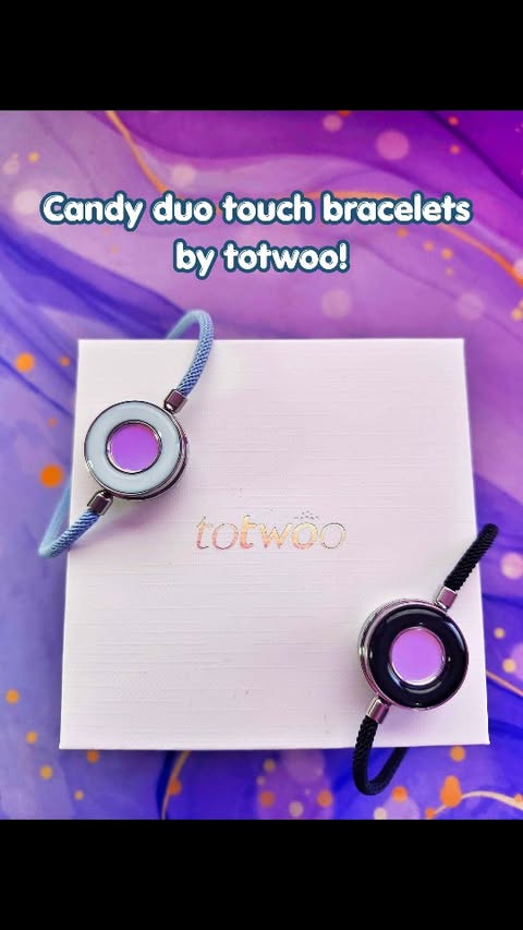 Instagram post by @saraabearr03 for totwoo Smart Jewelry. Caption reads: I can never forget my totwoo bracelet, even when....