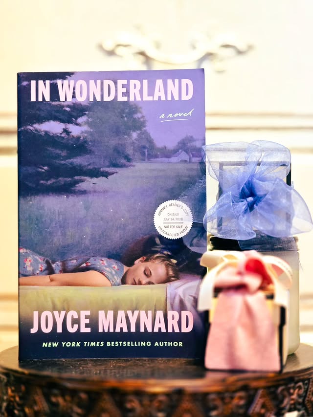 Instagram post by @booksloveandunderstanding for Amazon Publishing. Caption reads: [...] . *Thank you to @amazonpublishing for my....