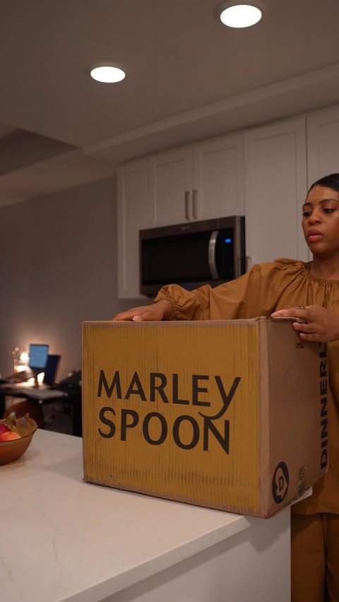 Instagram post by @yasminemcbride_ for Marley Spoon. Caption reads: [...] without all the effort, thanks to....
