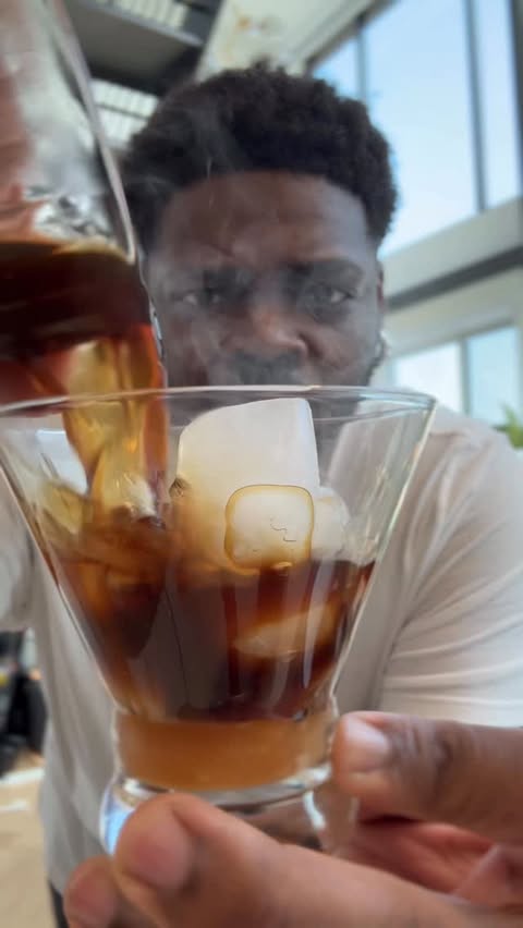 Instagram post by @nene_la_shiro for Vital Proteins. Caption reads: Best part about @vitalproteins is you can mix it....