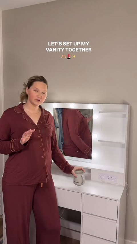 Instagram post by @caroline.beckham for SONGMICS HOME. Caption reads: [...] been enjoying getting ready at my....