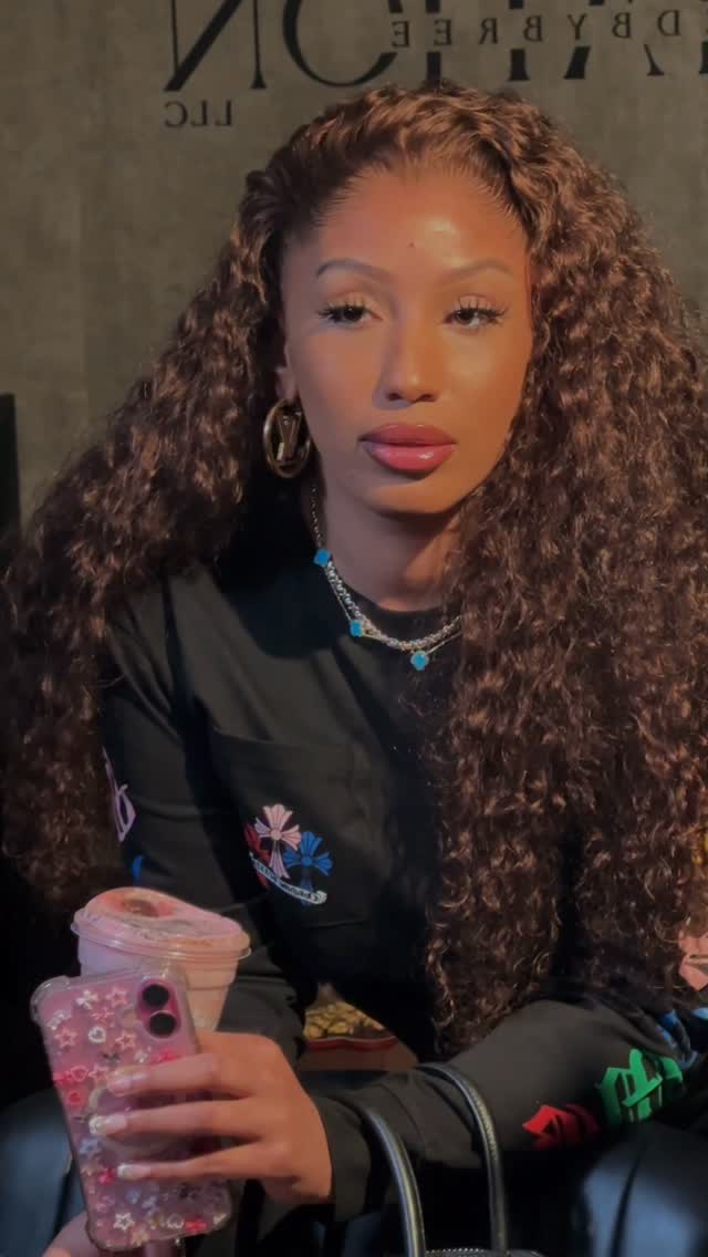 Instagram post by @slayyedbybree_ for Arabella Hair. Caption reads: [...] get over this install @_superstarjas....