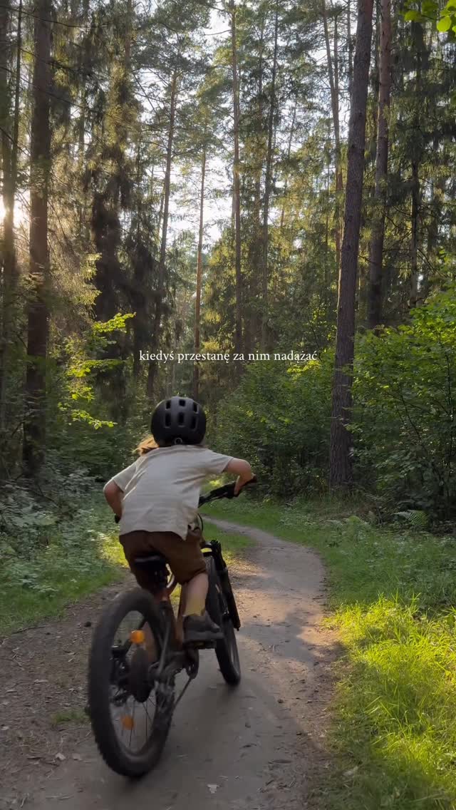 Instagram post by @recepta.na.las for Woom Bikes. Caption reads: i będzie to szybciej niż mi się wydaje, prawda?....