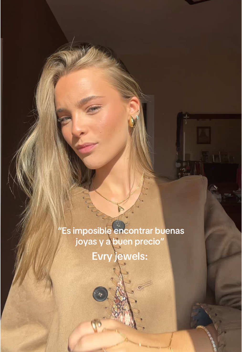 TikTok post by @alehidaalgoo for EVRY JEWELS. Caption reads: “I’ll show you” @EVRY JEWELS #evryjewels....