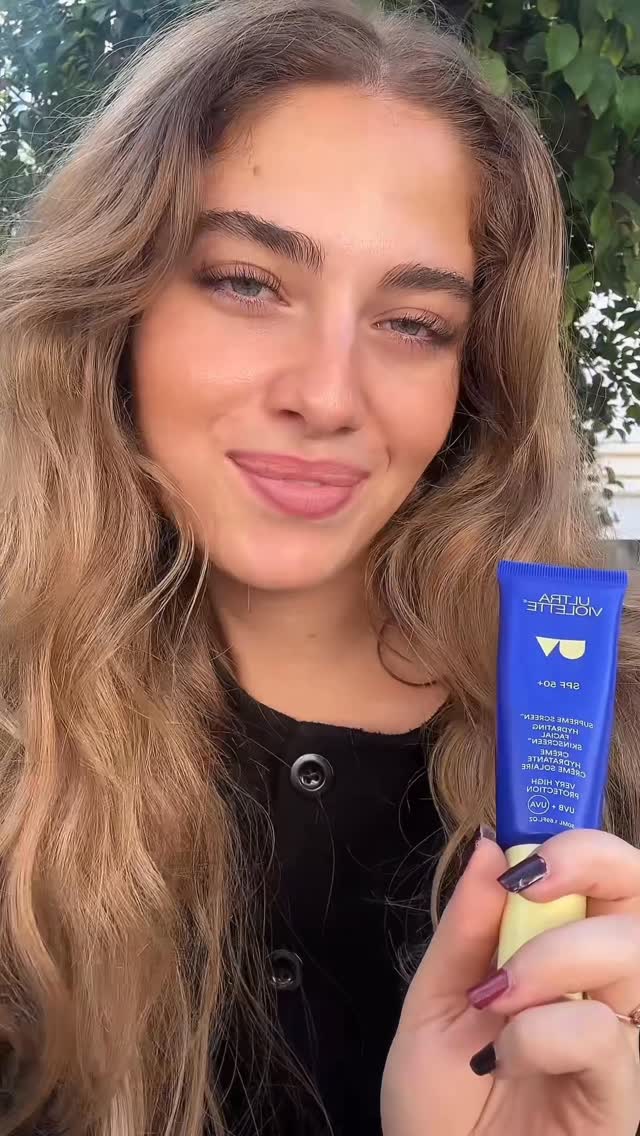 Instagram post by @xanthi.deftereos for Ultra Violette. Caption reads: My favorite SPF is on sale!!
@ultravioletteau is....