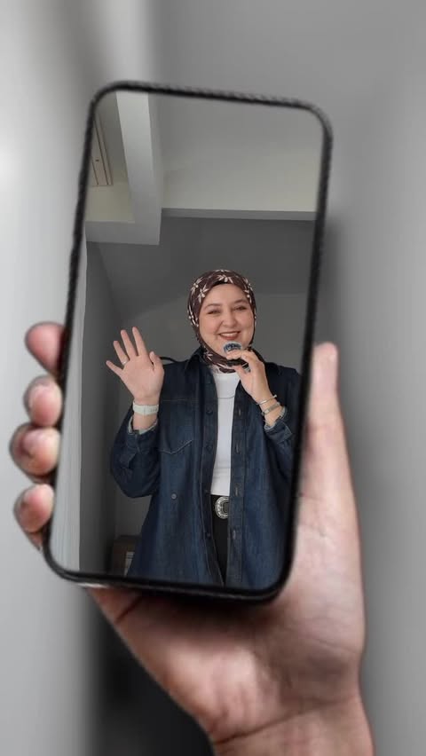 Instagram post by @esemervetdurak for Trendyolmilla. Caption reads: Her zaman giydiğim o pantolon #reklam....