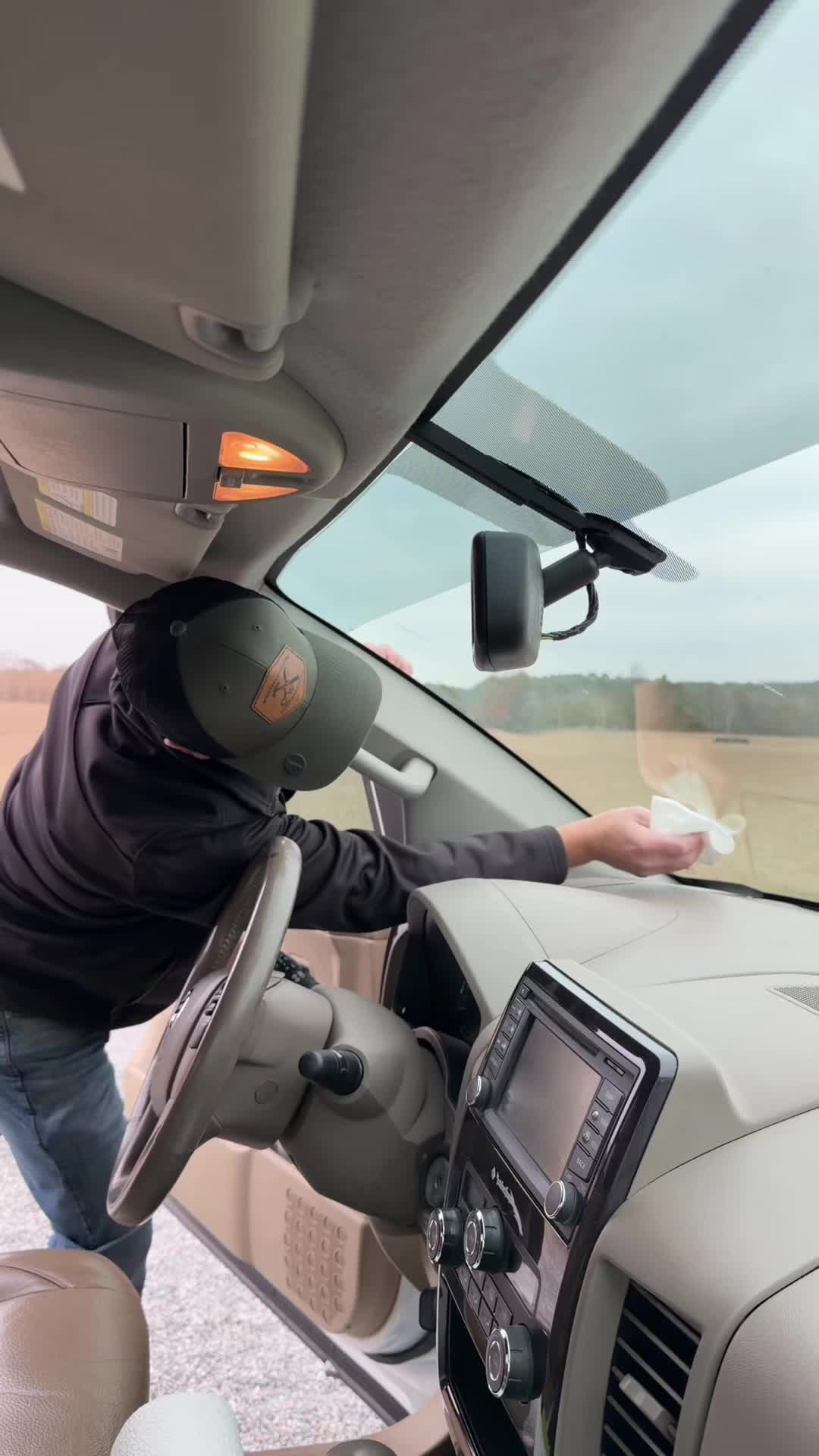 TikTok post by @that__1guy for Tidy Monster. Caption reads: [...] #auto #cleaning #cleaninghacks @TIDY MONSTER.