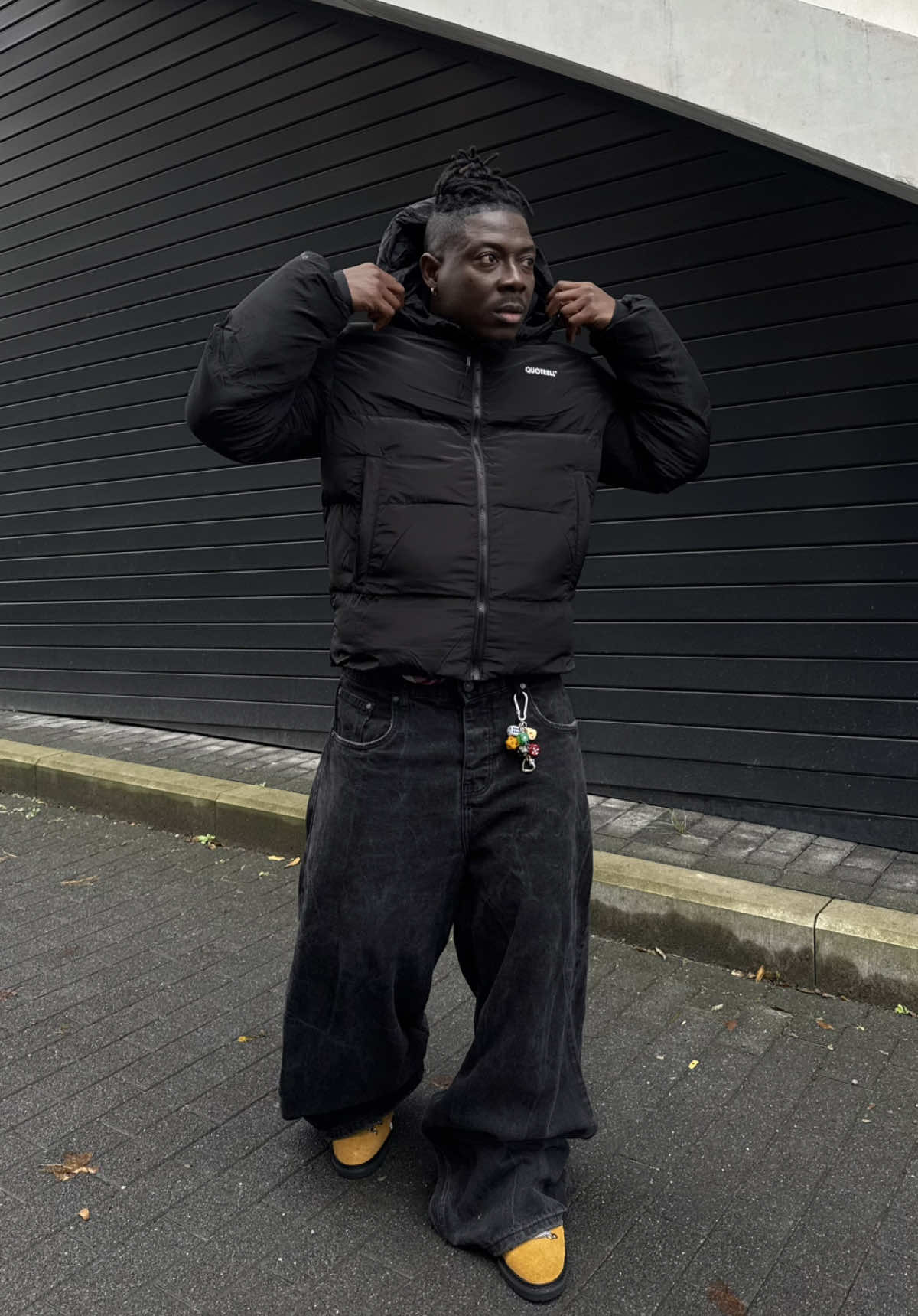 TikTok post by @folidjanta13 for Quotrell. Caption reads: Patriot jacquet from @quotrell 💣 #ootd #grwm....