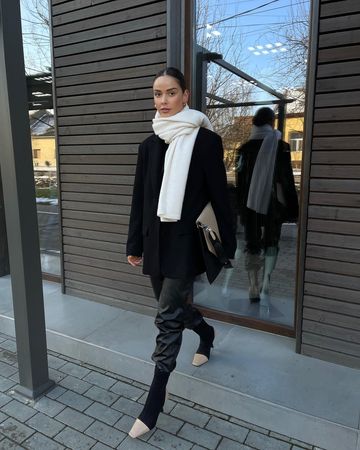 Instagram post by @mihamcqueen for GINO ROSSI. Caption reads: @cccshoesbags @cccshoesbags_ro @ginorossiofficial....