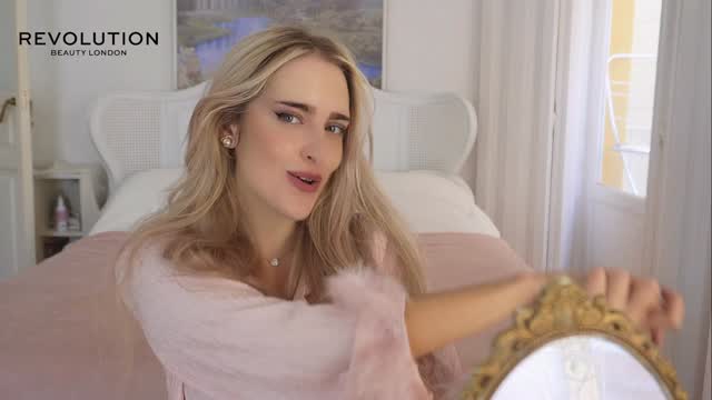 Instagram post by @anarct for Makeup Revolution. Caption reads: REVOLUTION x Cherry ICON Rich Berry....