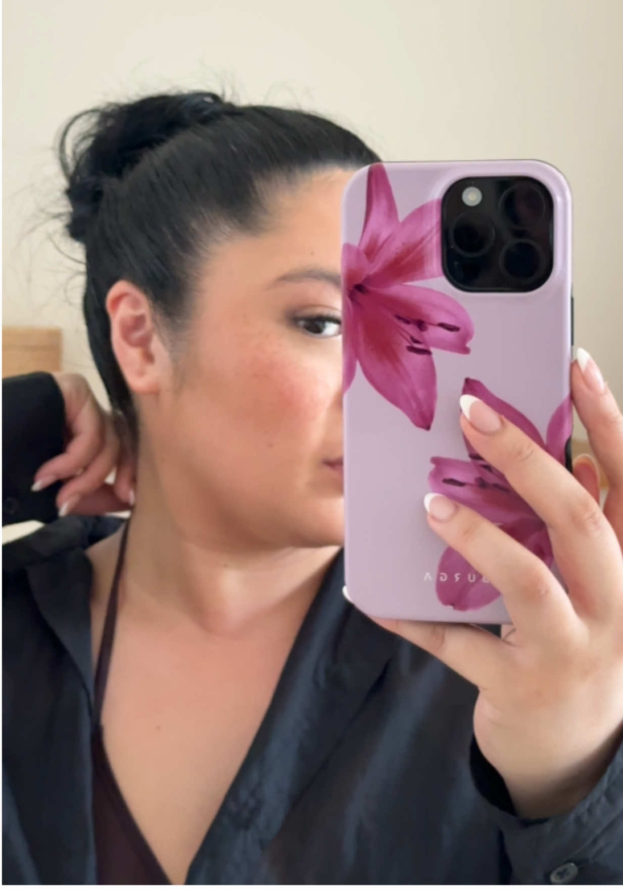 TikTok post by @liletchelsea for BURGA. Caption reads: vacay vibes = case switch 🏝️@BURGA 25% off....