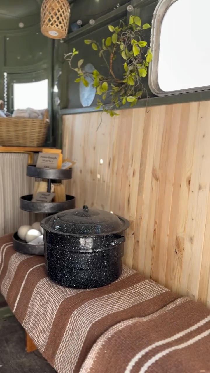 Instagram post by @hearty.sol for Dickies. Caption reads: No trending audio, longer form, quiet Sunday....