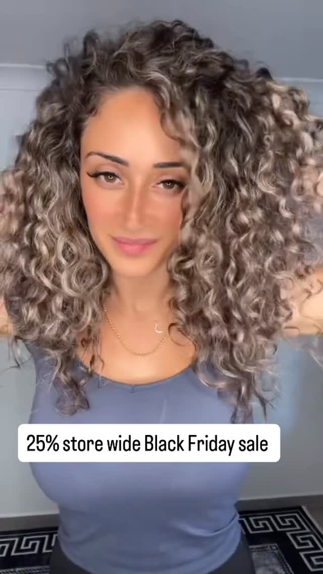 Instagram post by @zarakhamiss for JSHealth Vitamins. Caption reads: [...] the roots ✨ Loving my glow-up with....