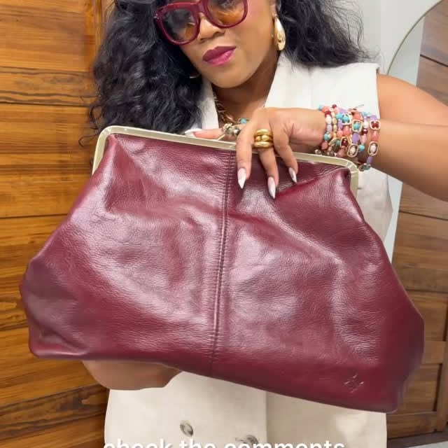 Instagram post by @mothediva for Patricia Nash Designs. Caption reads: New Bag Alert 😍 @patricianashdesigns

I couldn’t....