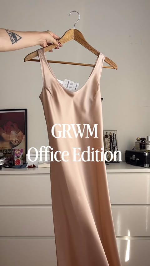 Instagram post by @valentina_perse for SilkSilky. Caption reads: [...] put together ✨ This dress from....