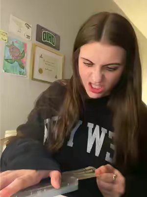 TikTok post by @emmydeannn for MAGIC JOHN. Caption reads: [...] why was I struggling to pull it 😂😂😂....