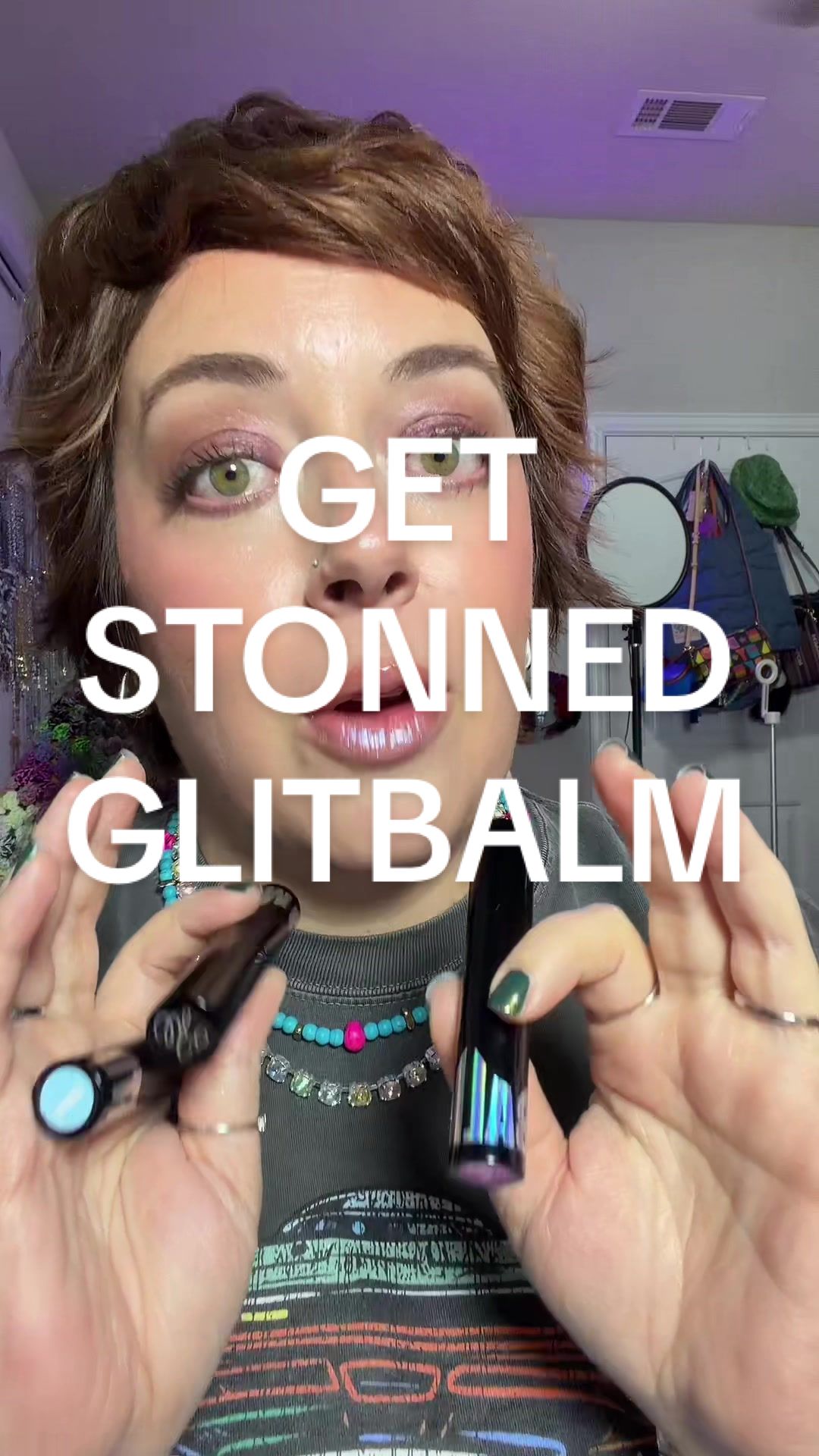 TikTok post by @hey_elliepeeps for GETSTONNED. Caption reads: [...] not gritty on your lips at all. @GetStonned....