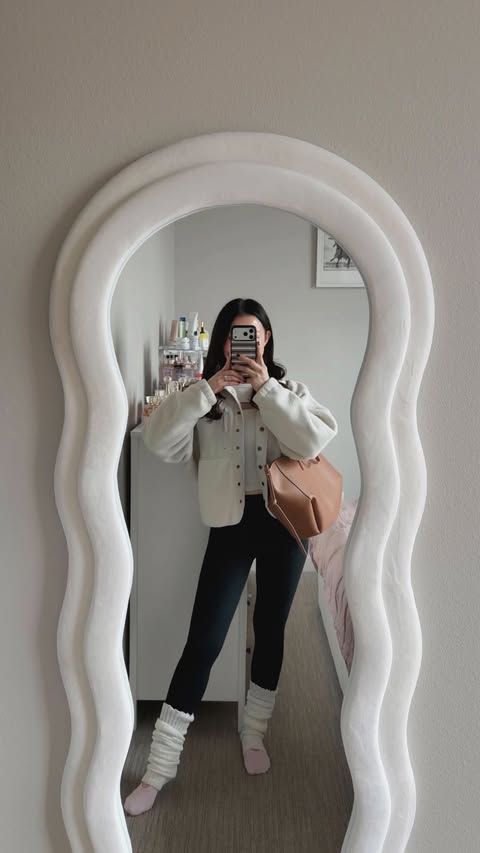 Instagram post by @melanieyu.zc for Intelligent Change. Caption reads: Slow weekend mornings are my love language 🎀🩰☁️....