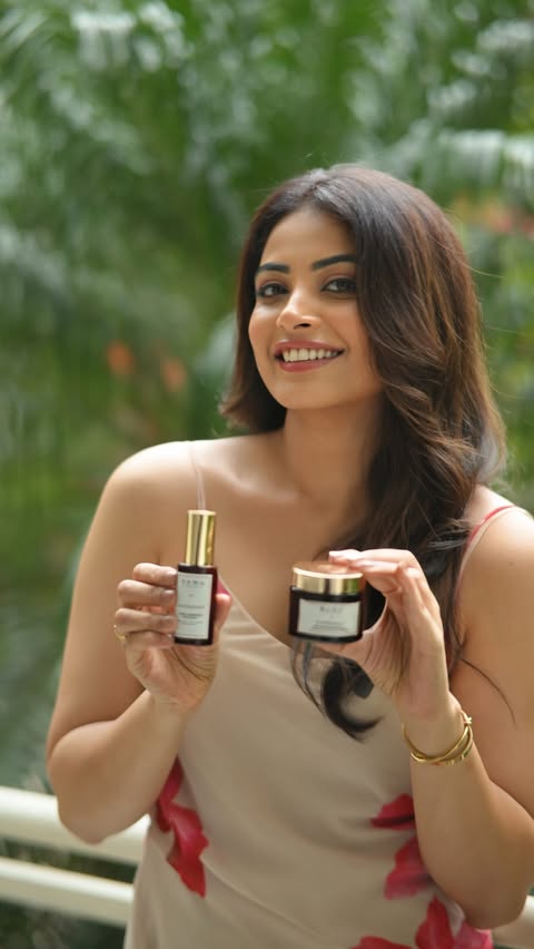 Instagram post by @kavyashettyofficial for Kama Ayurveda. Caption reads: [...] for healthy & radiant skin. 💛 The....