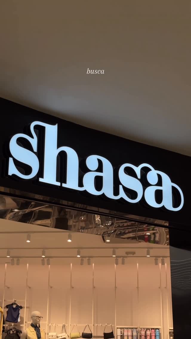 Instagram post by @sof_delgadillo for SHASA. Caption reads: Tú ya sabías esto? ✨🤍 @shasa_mx #shasaclub....
