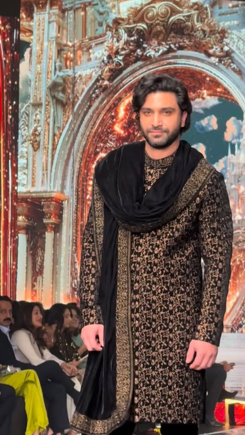 Instagram post by @humtvpakistanofficial for Edenrobe. Caption reads: [...] Raza Mir walks as the showstopper for....
