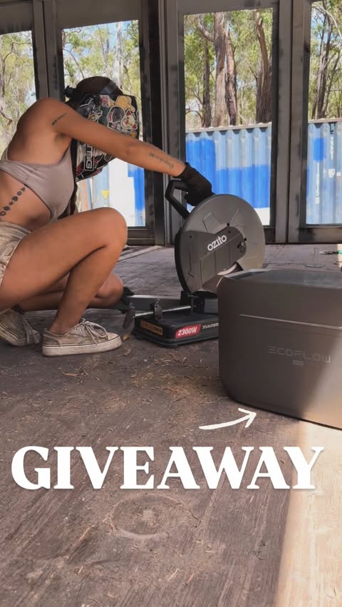Instagram post by @barefoot___wanderer for EcoFlow. Caption reads: GIVEAWAY! 🎁 Ecoflow DELTA 3 Max Plus giveaway!....