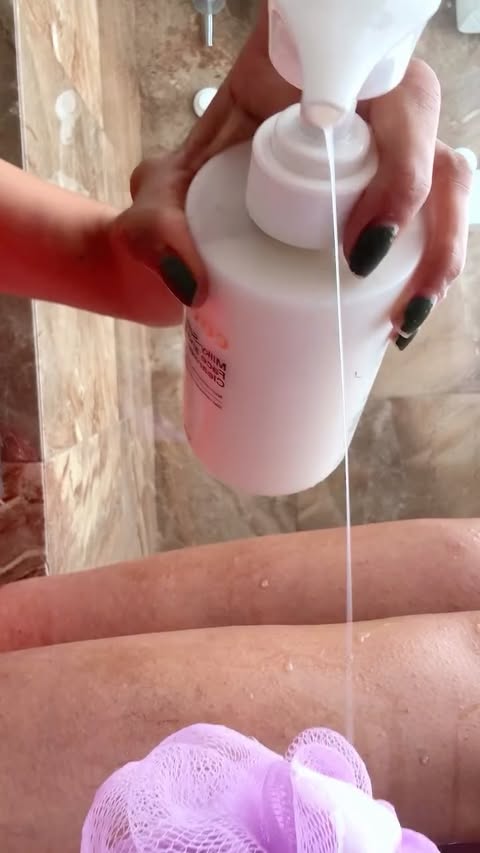 Instagram post by @beautybubble0326 for cocokind. Caption reads: [...] and body cleanser FACE & BODY WASH -....