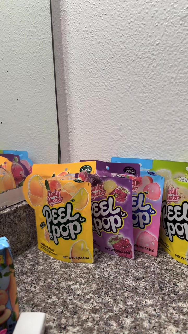 TikTok post by @mariela_502.99 for Happy Global Choice. Caption reads: @HAPPY GLOBAL CHOICE ##ricas gomitas.