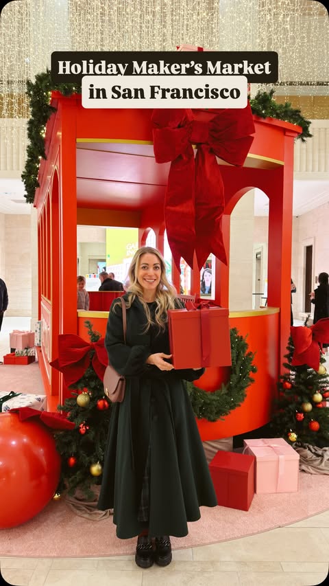 Instagram post by @asideofsweet for Gap Inc.. Caption reads: FREE holiday event in San Francisco! 🎁🎄🚃 The....