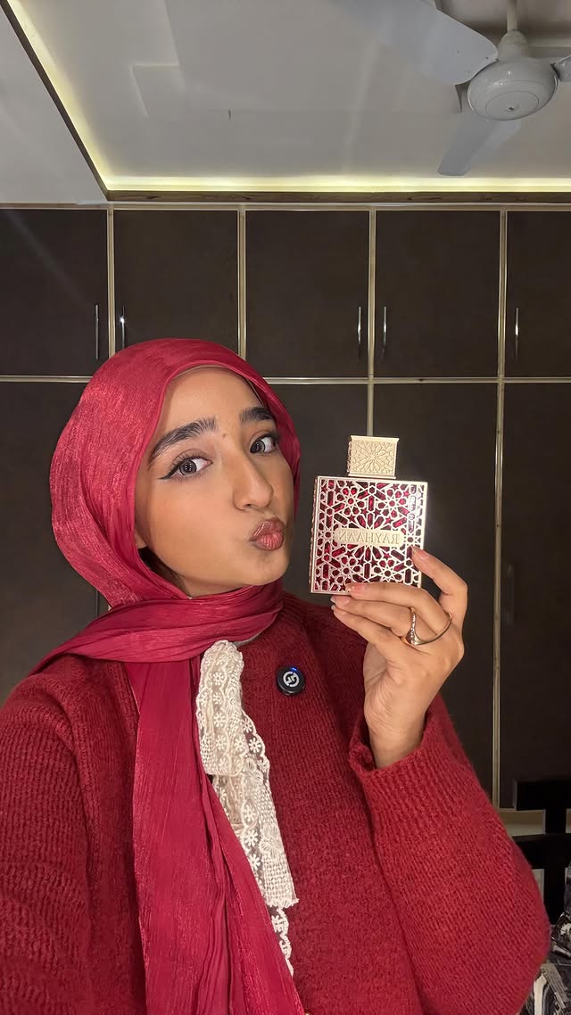 Instagram post by @hamna.ayub for Rayhaan Perfumes. Caption reads: Ten compliments after wearing scent by....